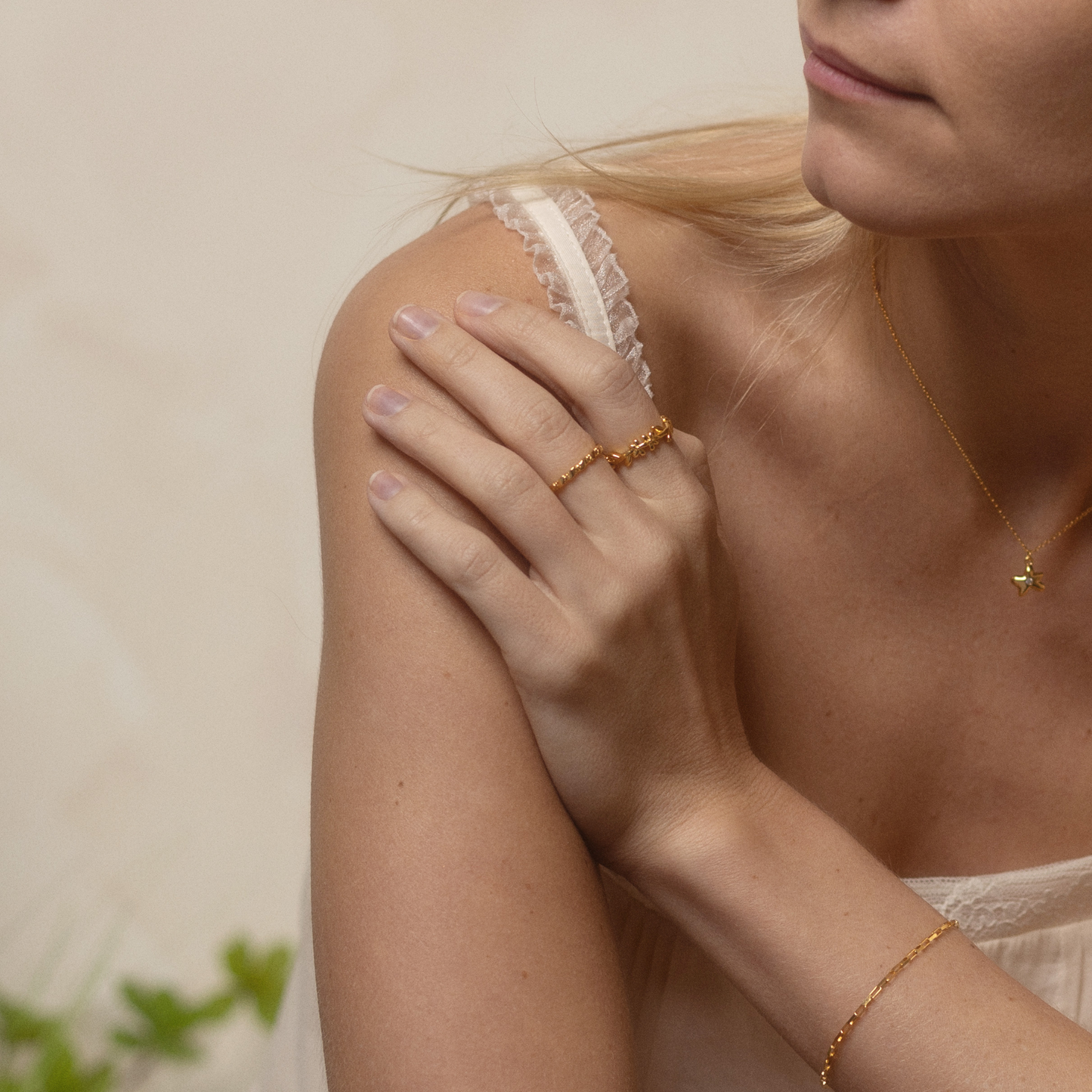 Lei Ring