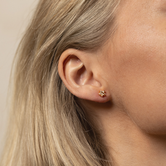 Sora Star Studs