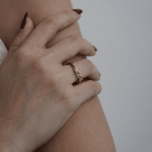 Twirl Ring